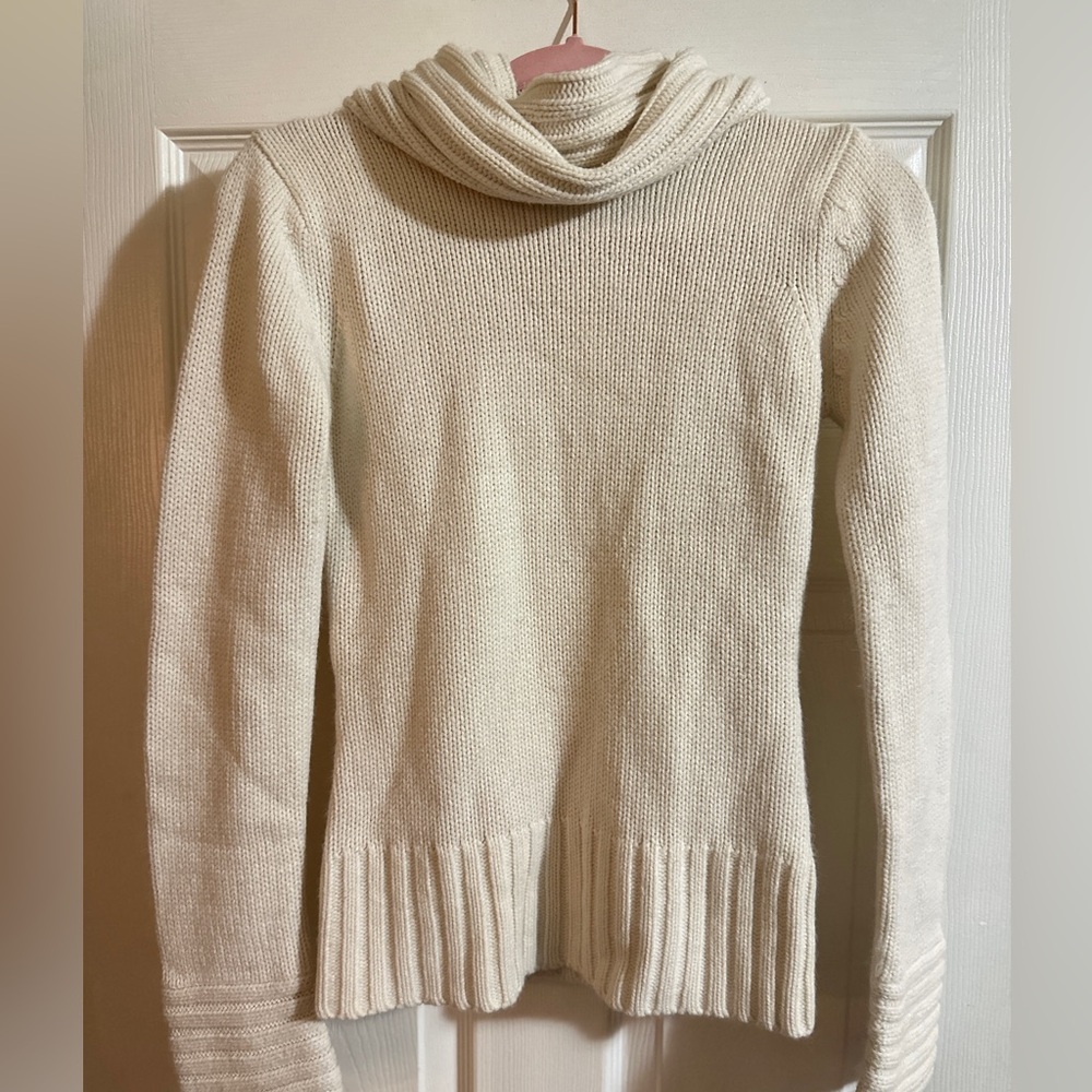 Divided cream cozy cowl neck sweater with thick knitted detail